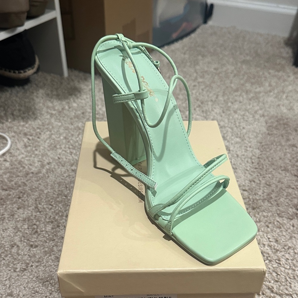 Elegant Mint Green Strappy Heels